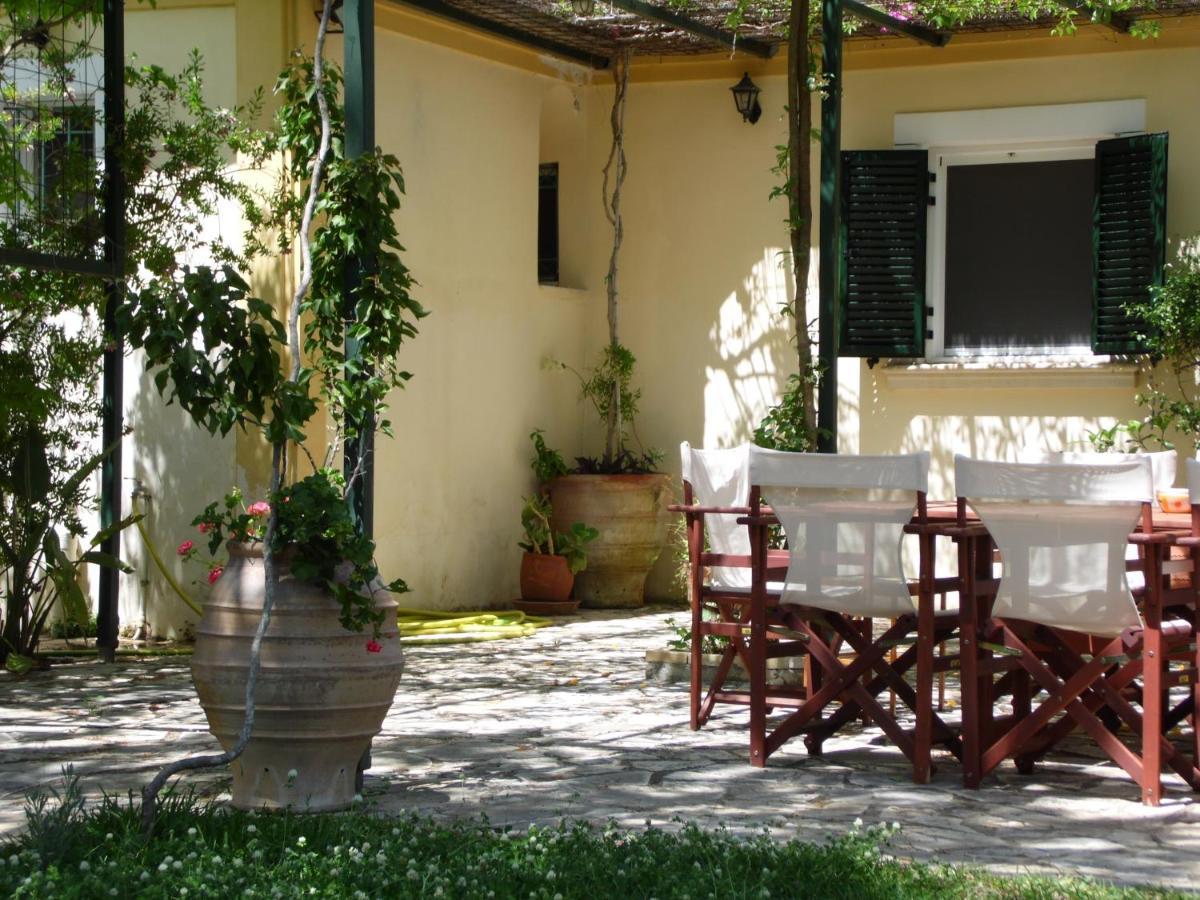 Theni Olive Grove Villa Kato Yerakarion Exteriör bild