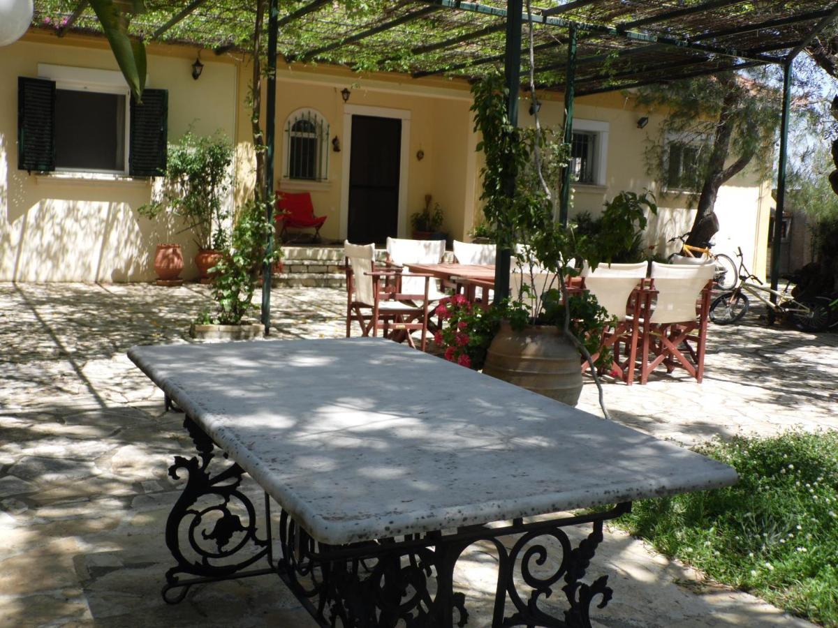 Theni Olive Grove Villa Kato Yerakarion Exteriör bild