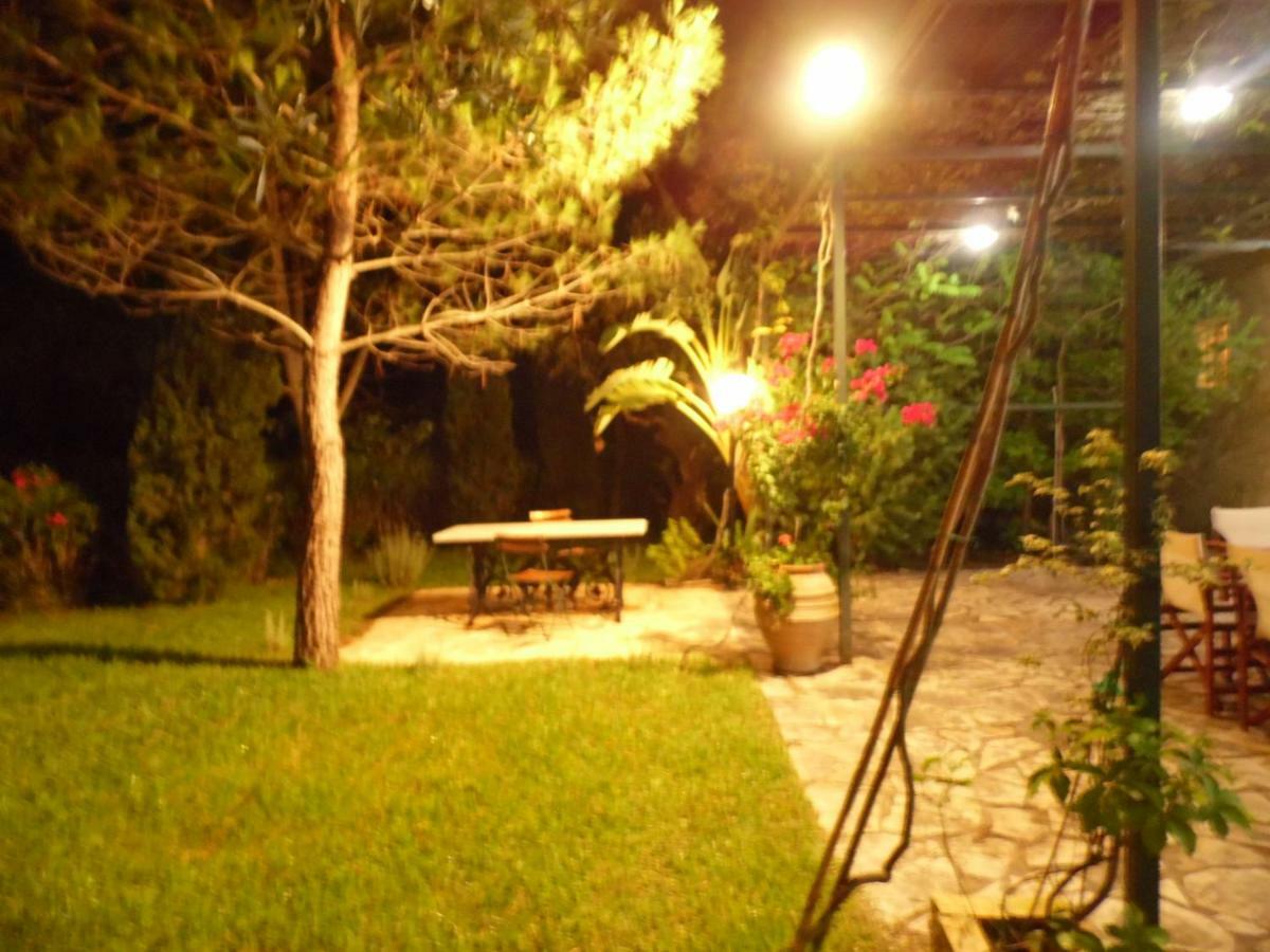 Theni Olive Grove Villa Kato Yerakarion Exteriör bild
